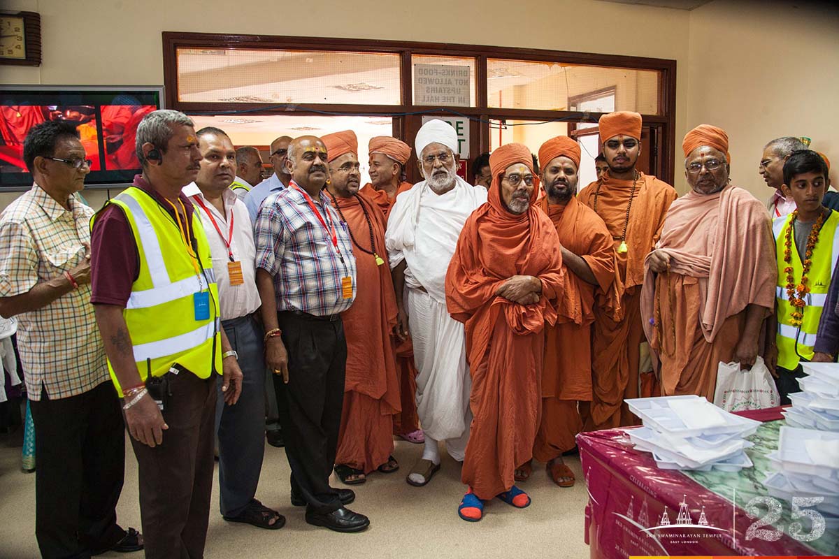 ©1987-2017 SKS Swaminarayan Temple East London